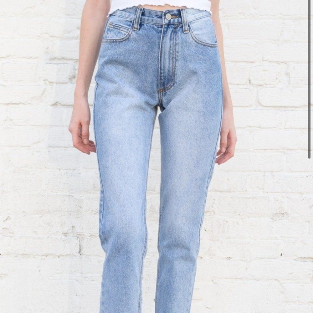Brandy Melville Jane Light Wash Jean (NWT)